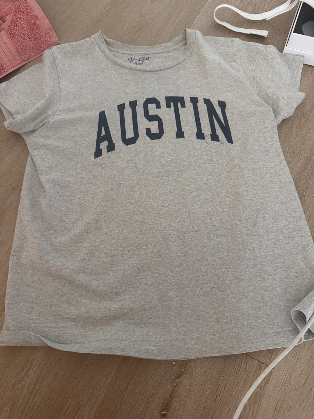 Brandy Melville 'Austin' Tee - Light Gray with Navy Print